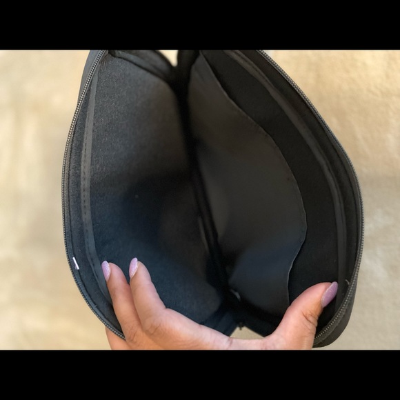 Body Glove Tech Zip Case - One Size - Picture 7 of 9